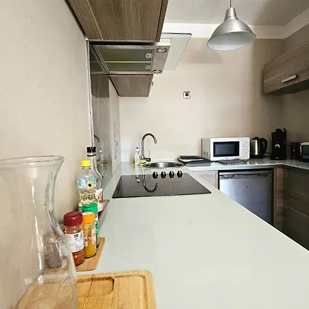 דירה La Parenthese Hyeroise T3 Sur Le Port De הייר