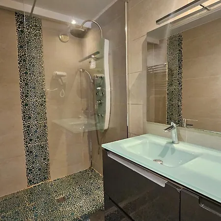 Apartament La Parenthese Hyeroise T3 Sur Le Port De