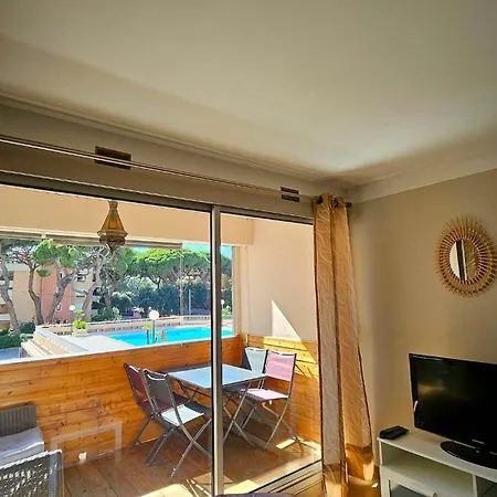Apartament La Parenthese Hyeroise T3 Sur Le Port De