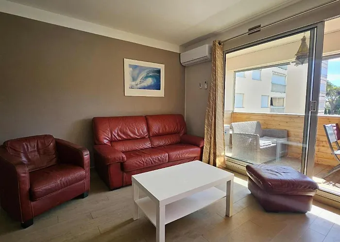 La Parenthese Hyeroise T3 Sur Le Port De Lejlighed Hyères