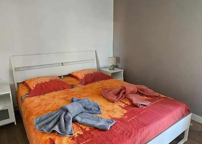 Lejlighed La Parenthese Hyeroise T3 Sur Le Port De