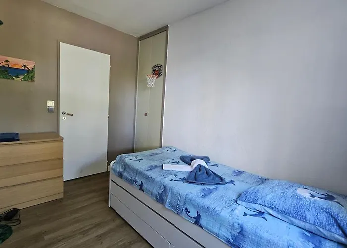 La Parenthese Hyeroise T3 Sur Le Port De Lejlighed Hyères